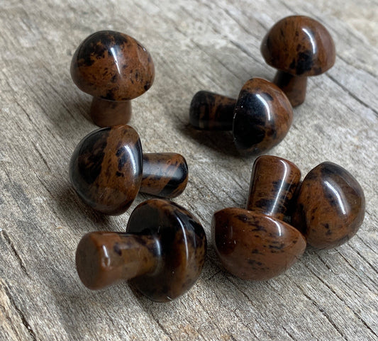 Mahogany Obsidian Mushroom (Approx. 5/8” x 3/4”) 0003