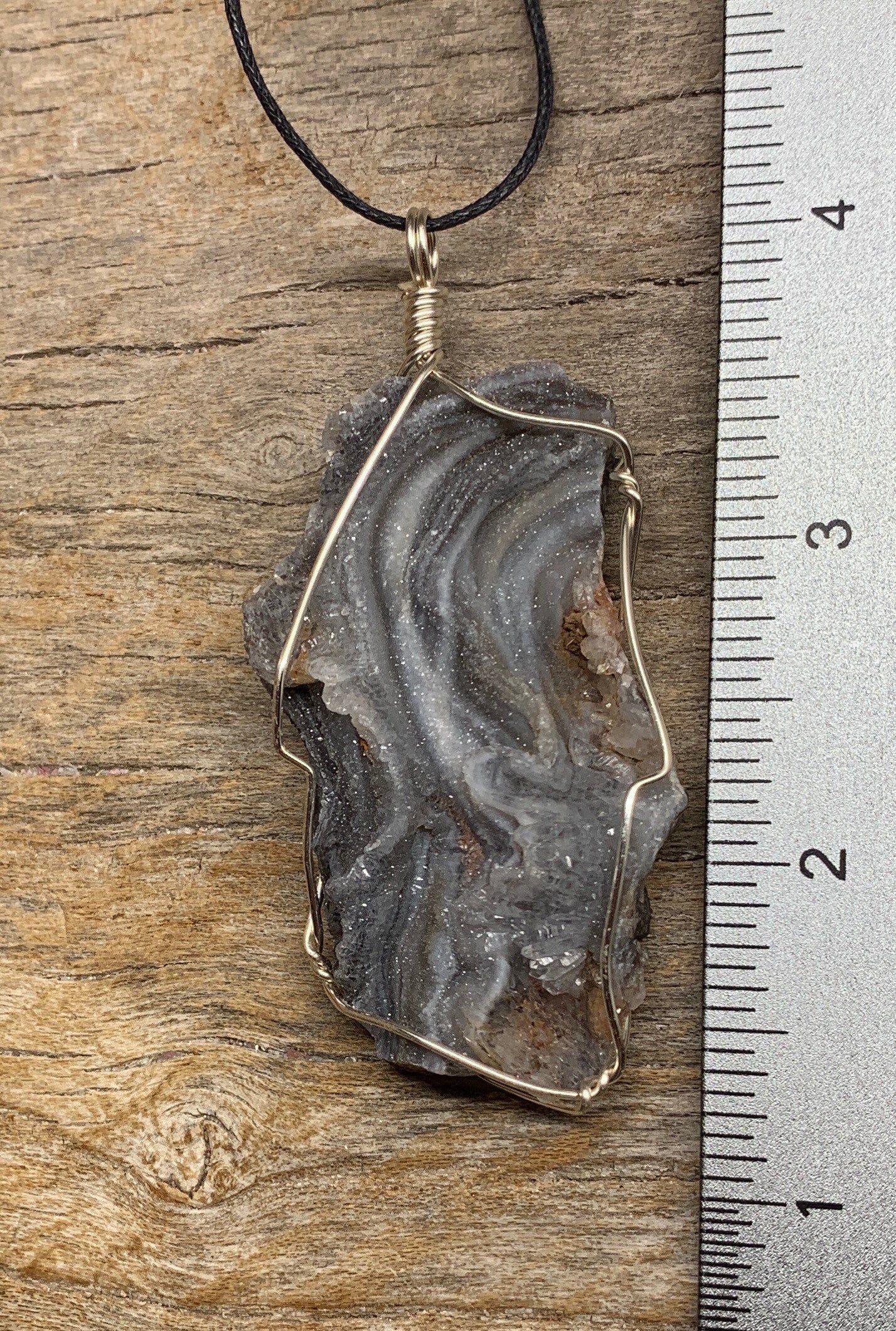 Agate Necklace NCK-2334 Wire Wrapped Necklace With Adjustable Cord.