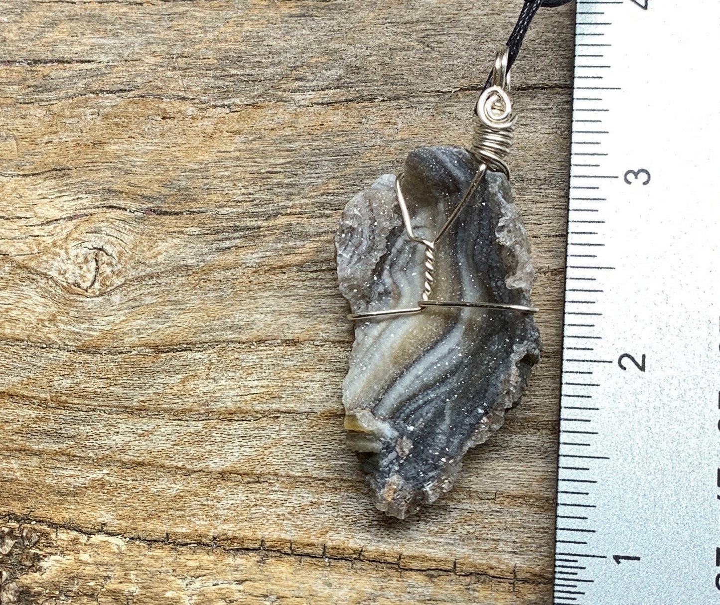 Agate Necklace NCK-2323 Wire Wrapped Necklace With Adjustable Cord.