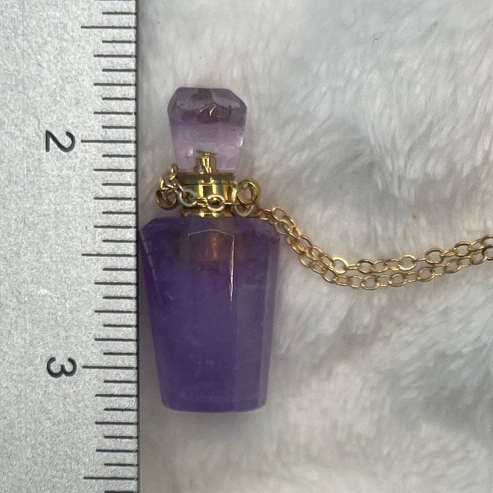 Amethyst Potion Bottle with Screw on Cap, faceted NCK-2714