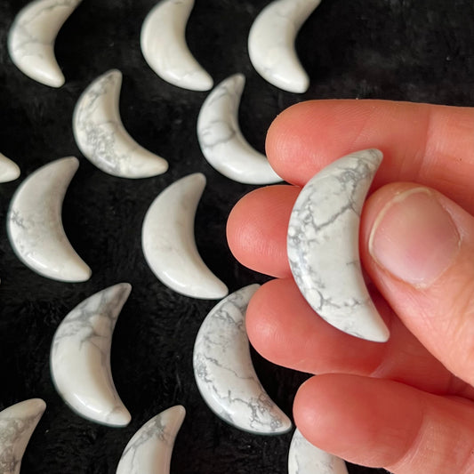 Howlite Moon Carving (Approx. 1 1/8”)  0224-C