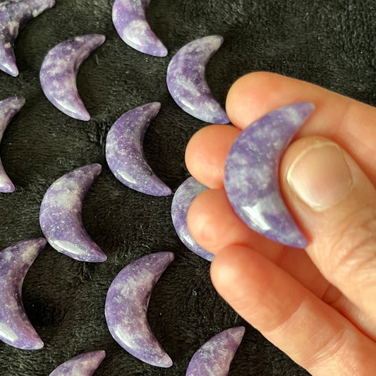 Amethyst Moon Carving (Approx. 1 1/8”)  0675-C