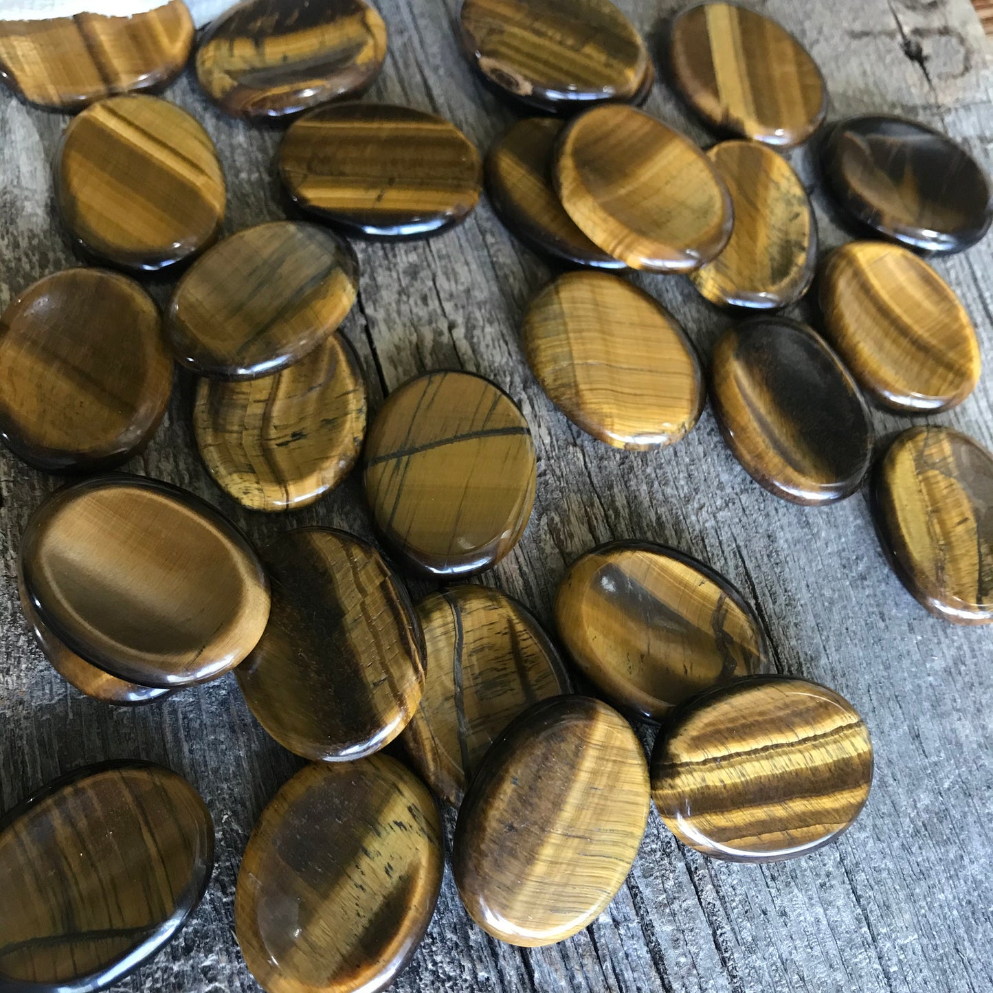 Tiger's Eye Worry Stone (Approx 1 3/4" x 1 1/3") 1391 Polished Stone for Wire Wrapping or Crystal Grid Supply