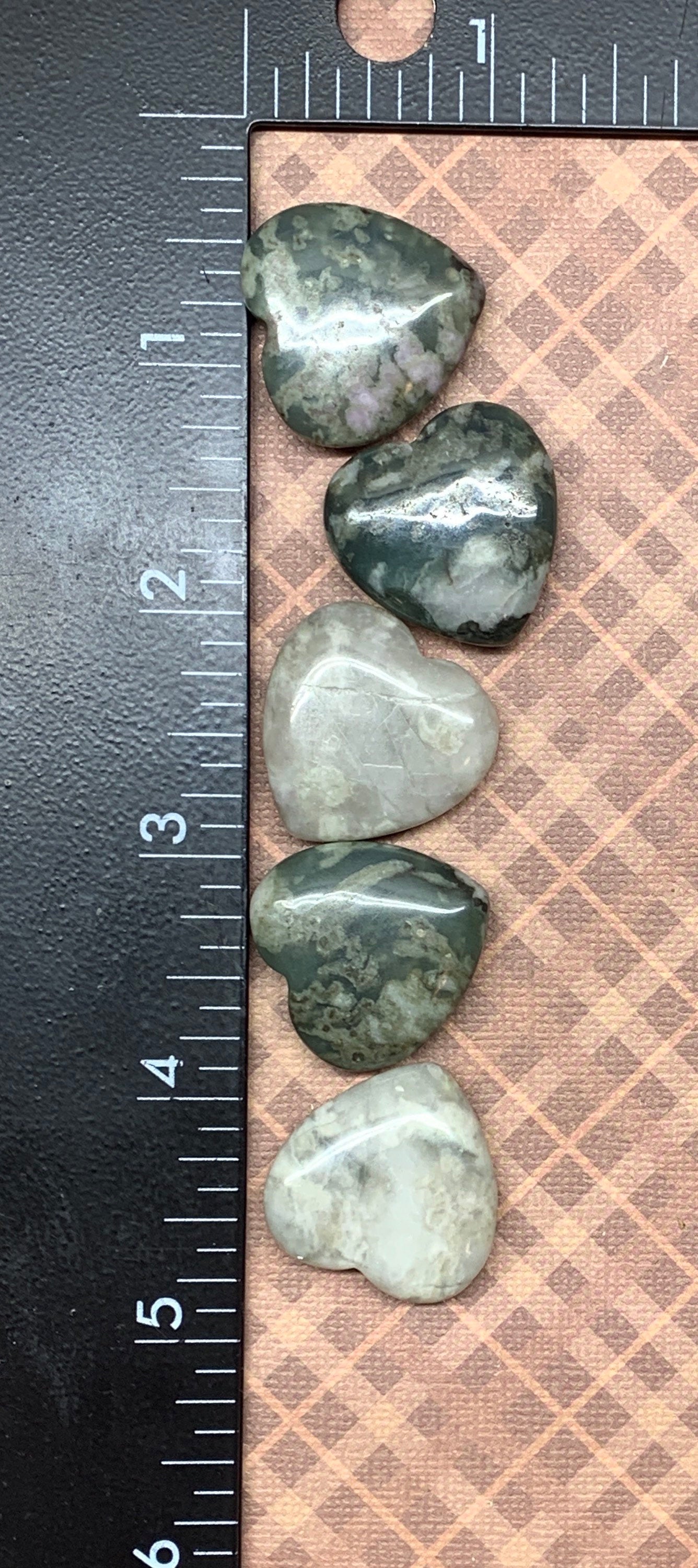 Peace Jade Heart 25mm 0557