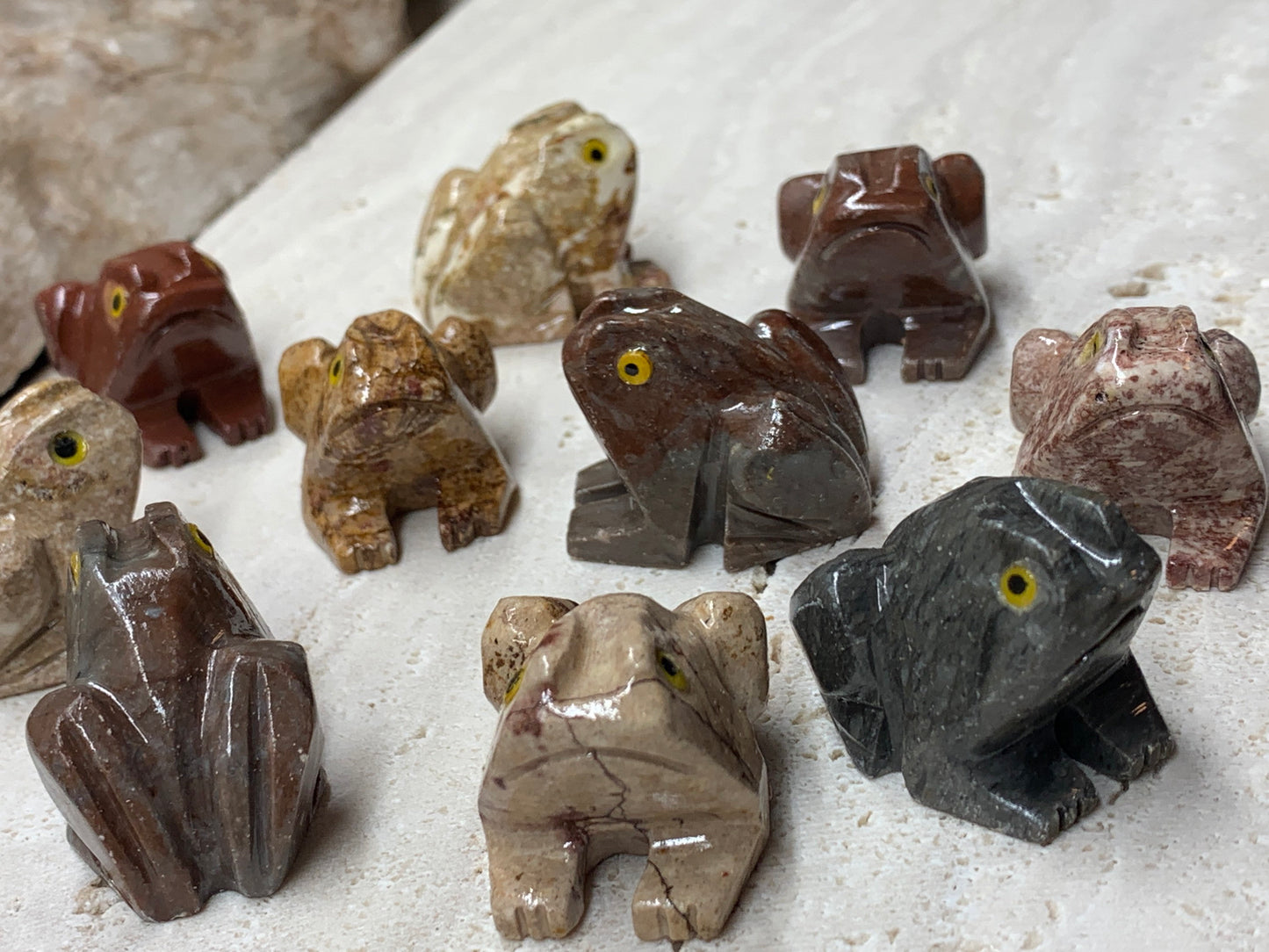 Frog Carved Soapstone 0820