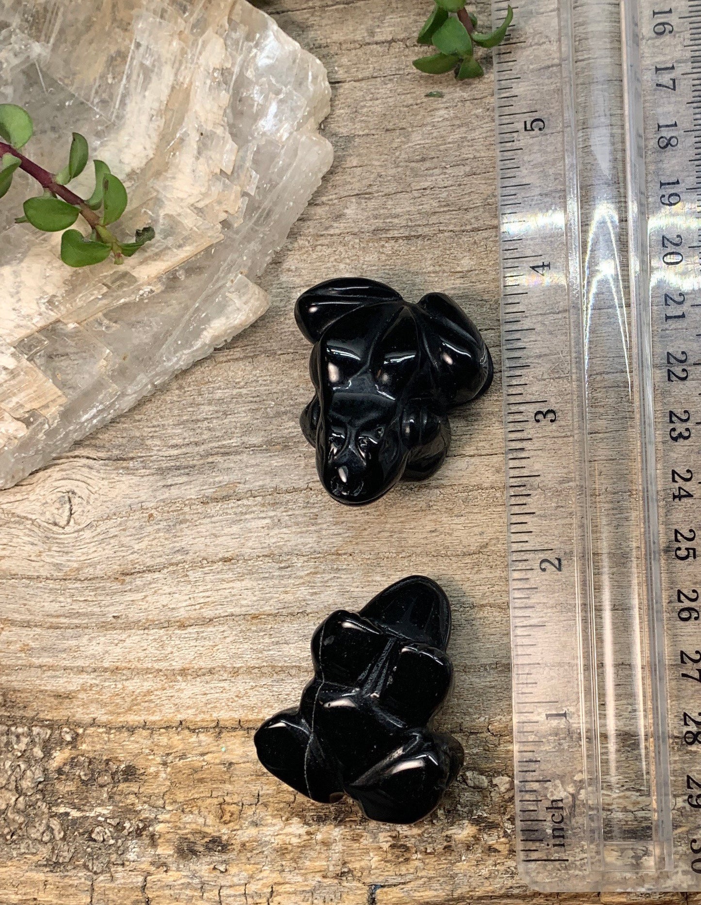 Black Obsidian Carved Frog 0110