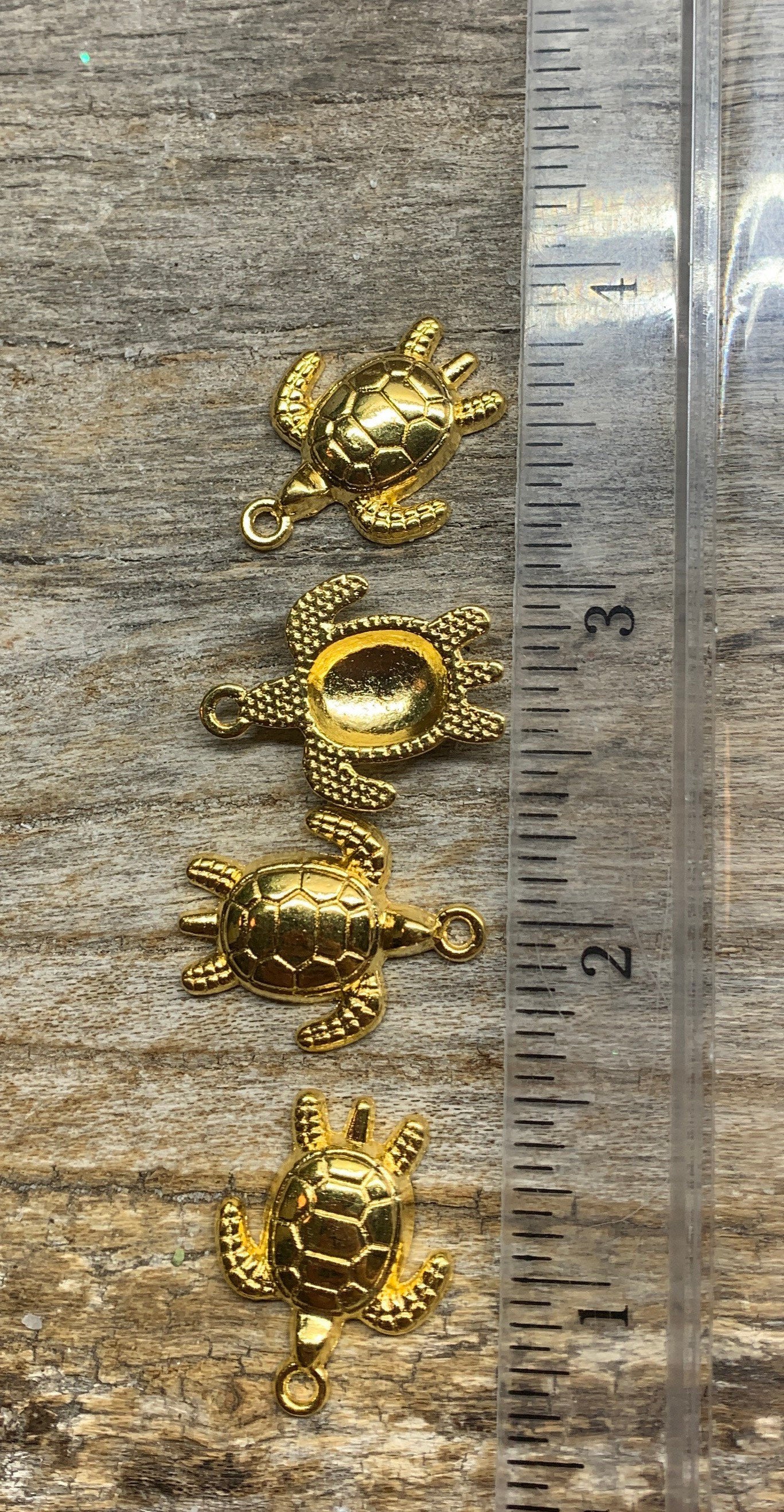 Turtle Pendant Gold Alloy 0642-A