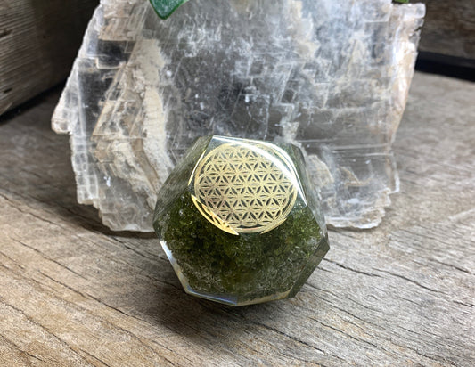 Peridot Flower of Life Orgonite Dodecahedron Sacred Geometry ORG-0024 (Crystals Imbedded in Resin)