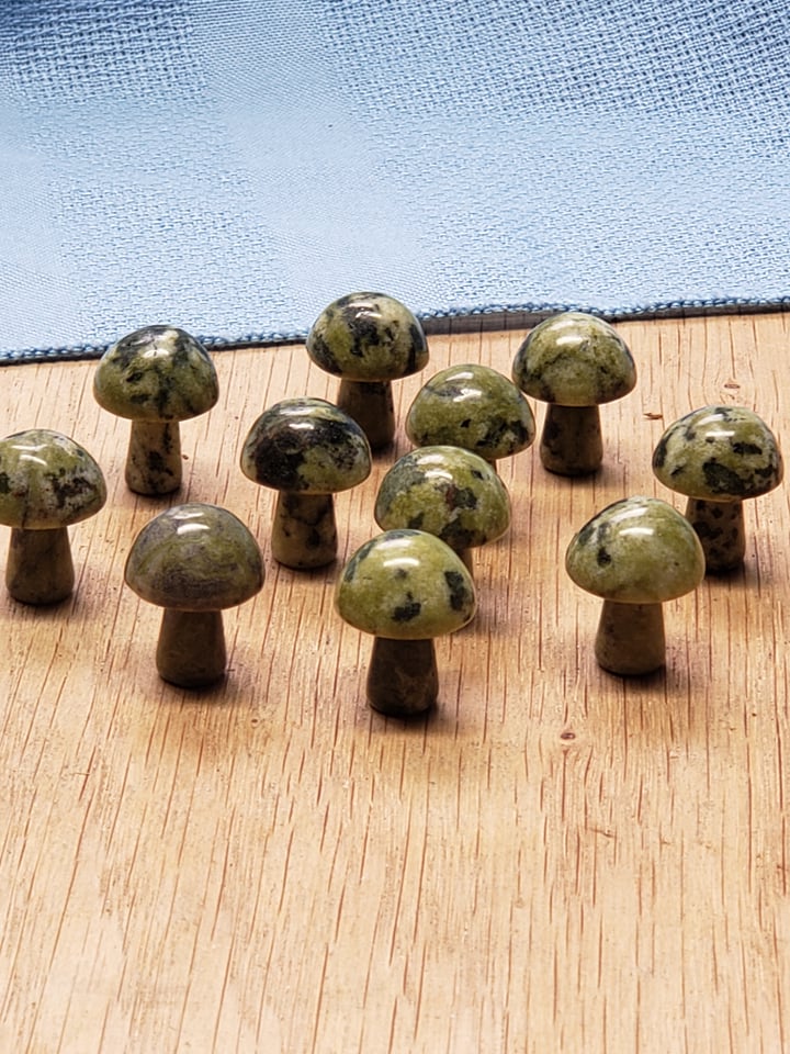 Tiwan Jade Mushroom (Approx. 5/8” x 3/4”) 0006