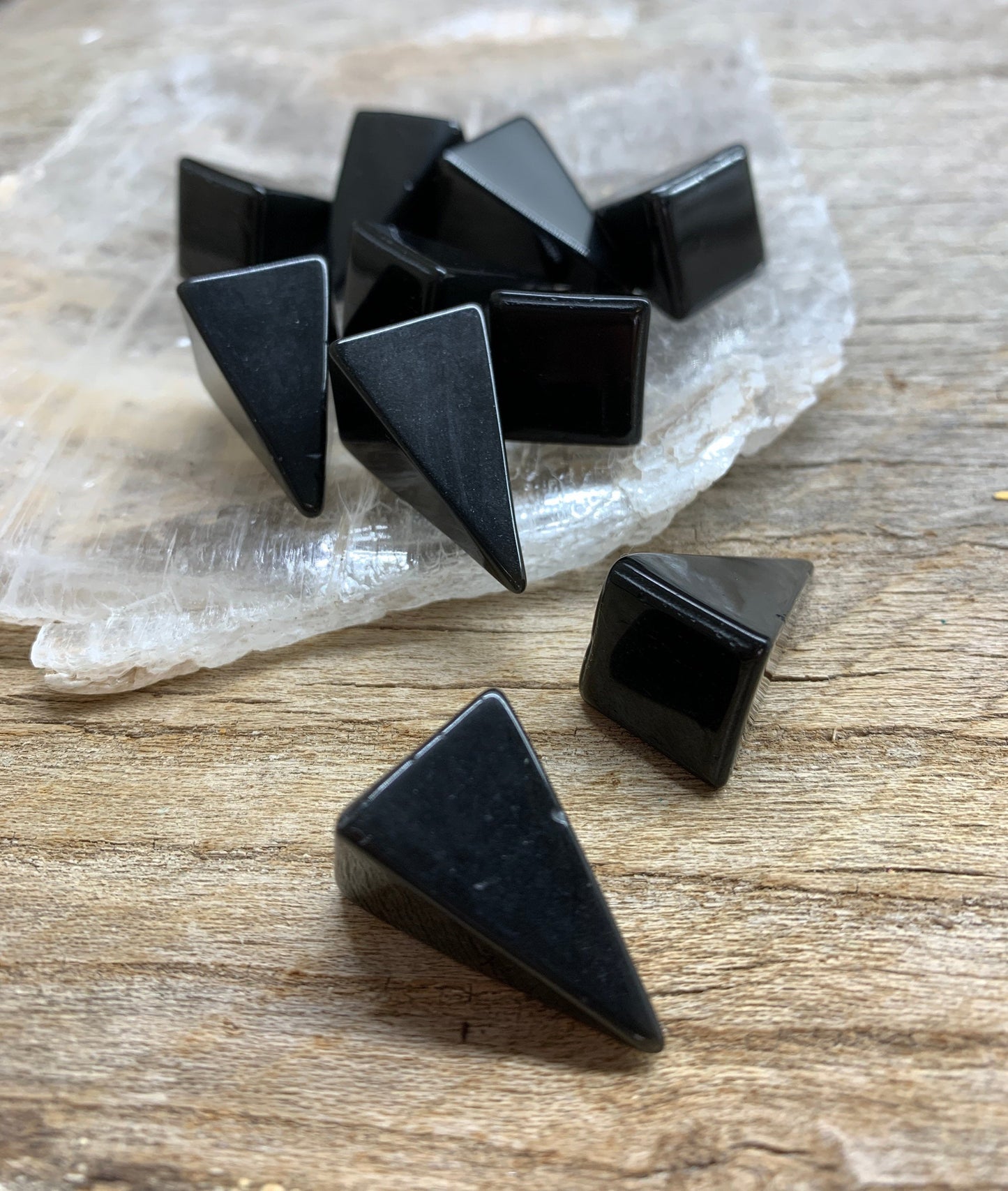 Black Obsidian Pyramid 1” 0311
