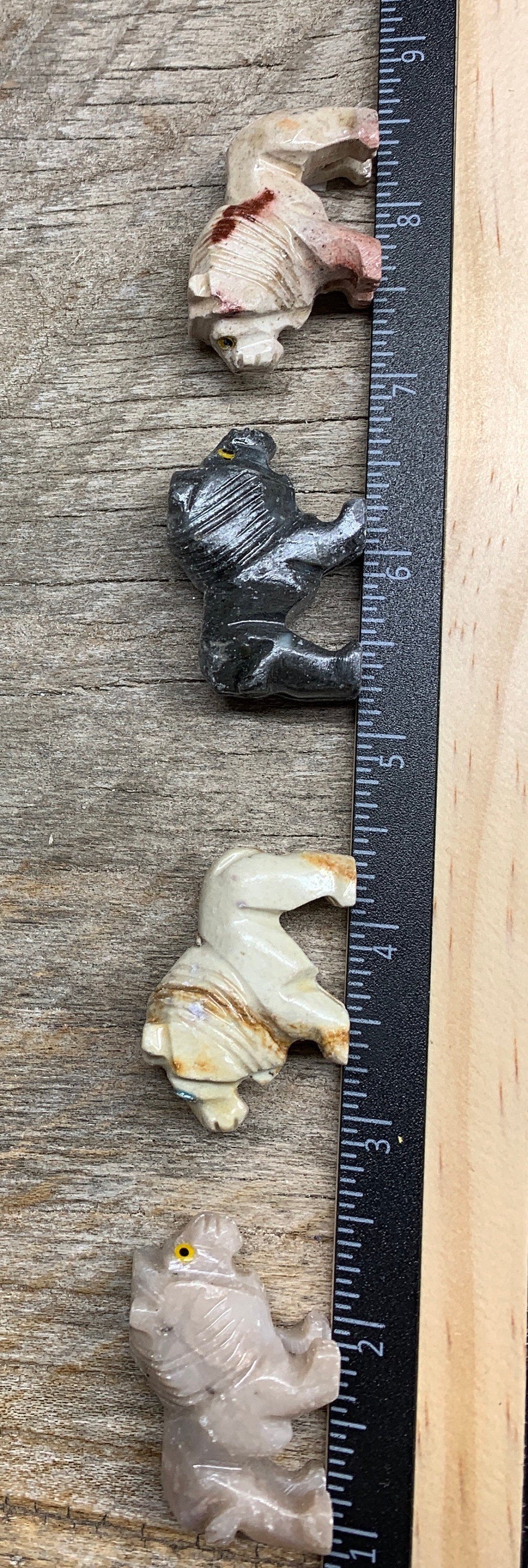 Lion Carved Soapstone Animal 0814 Approx. 1 5/8”