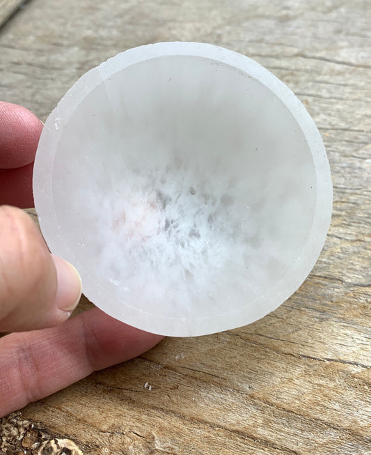 Selenite Small Bowl S-0042 Small (Approx. 2 3/4") Selenite calms and soothes
