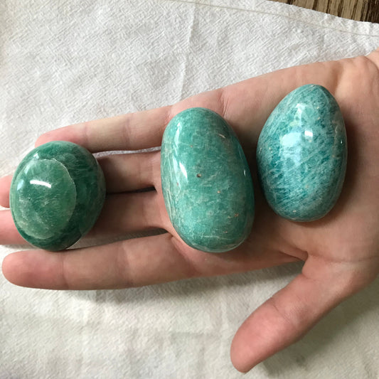 Amazonite Palm Stone, (Approx 1 3/4" - 2 1/4)" Healing Stone for Crystal Grid or Craft Supply 0267