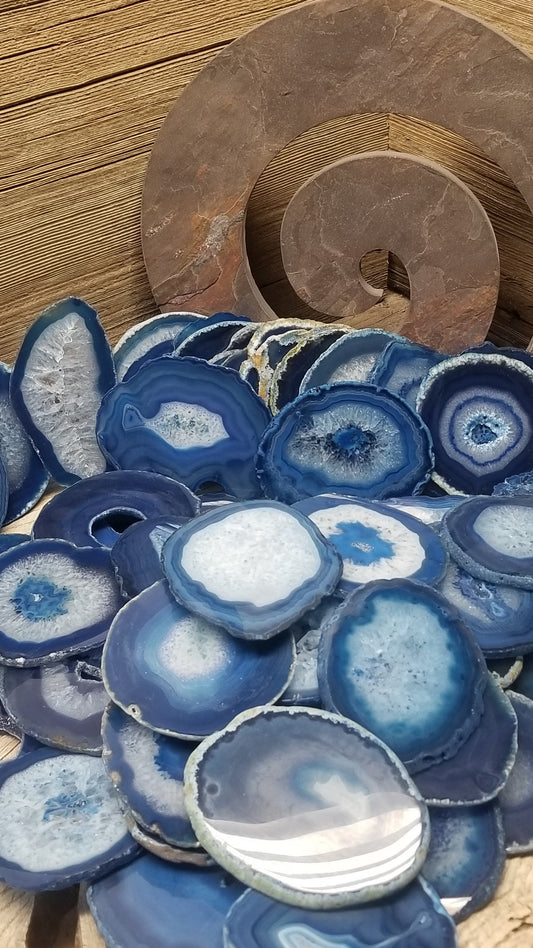 Agate Slab, Dyed Blue Agate Geode Slice, Beautiful (Approx. 2 1/2" - 3 1/2") 0404