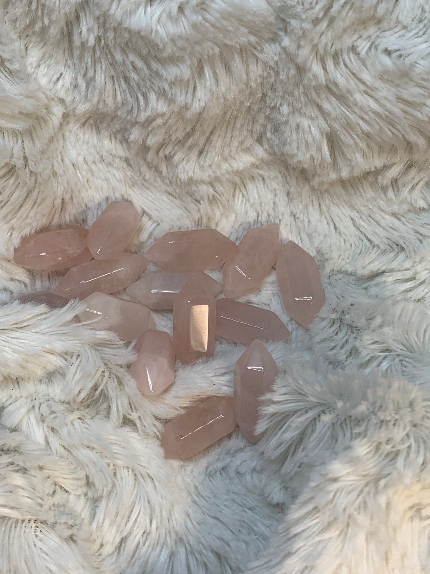 Rose Quartz Double Terminated crystal Point Small. Polished Stone for the Heart Chakra, for Wire Wrapping or Crystal Grid T-0012