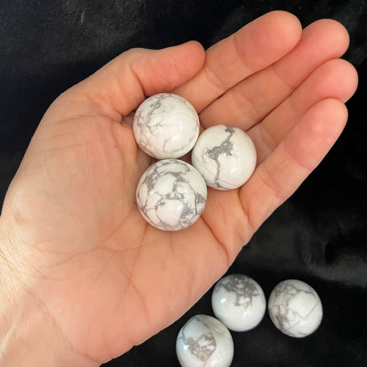 White Howlite Tumbled Stone Ball (Approx. 1”) 0382