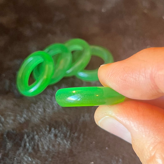 Green Fiber Optic (Cats Eye) Ring Size 6 RNG-0083