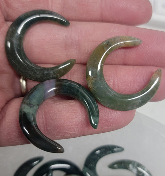 Moss Agate Crescent Moon, Carved 0091