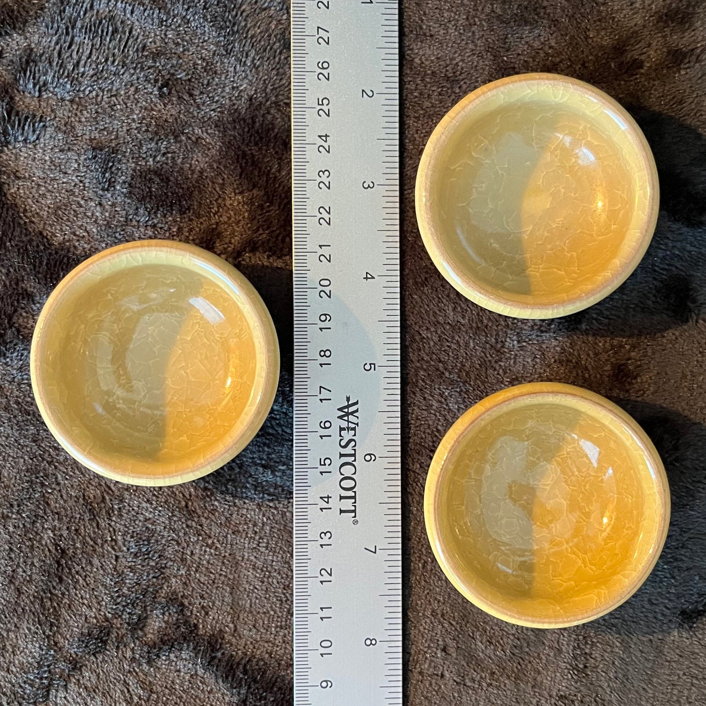 Small Ceramic Bowl, Golden Yellow (Approx. 2 5/8" x 1 1/4") 1606