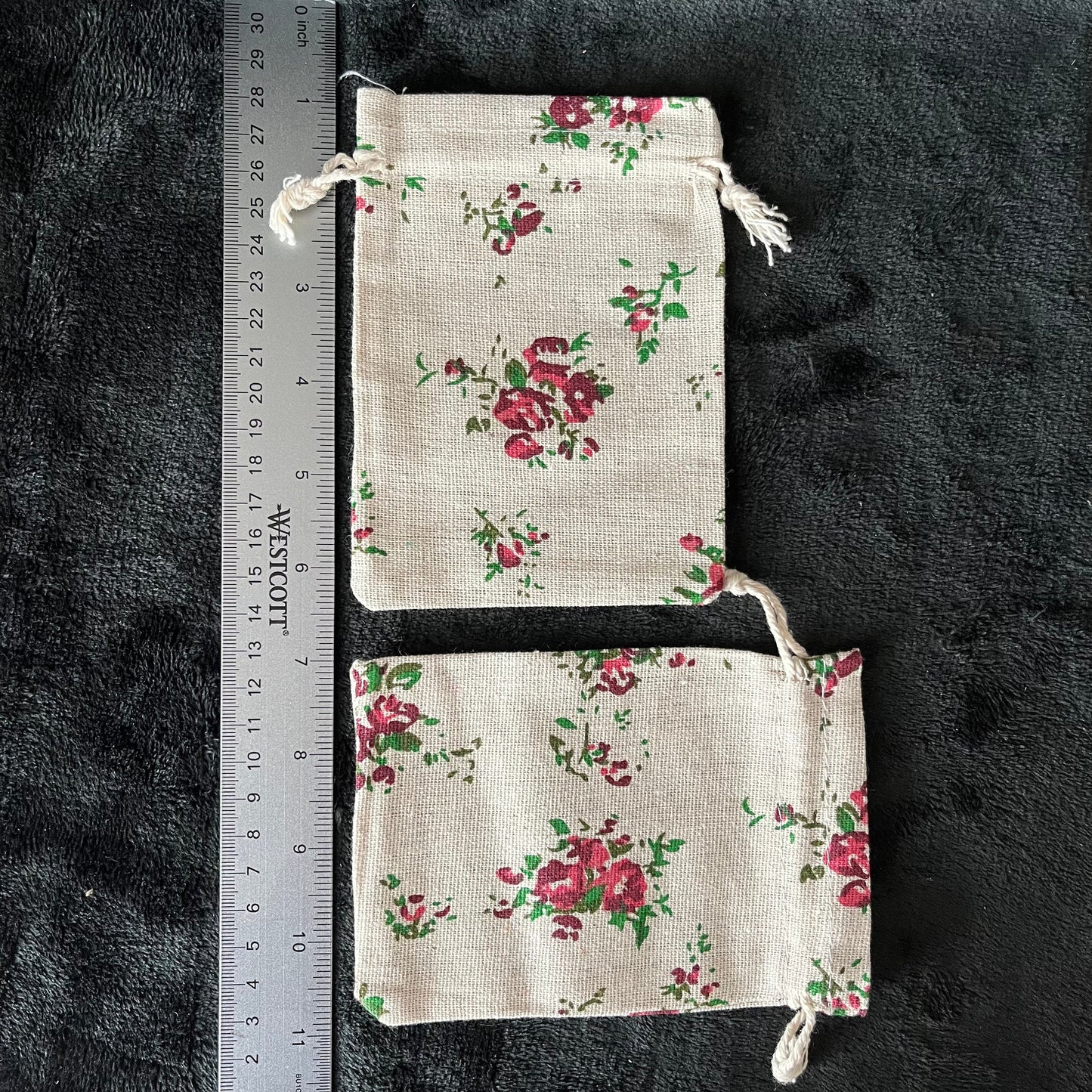 Rose Burlap Drawstring Bag (Approx. (4” X 6") BAG-0185