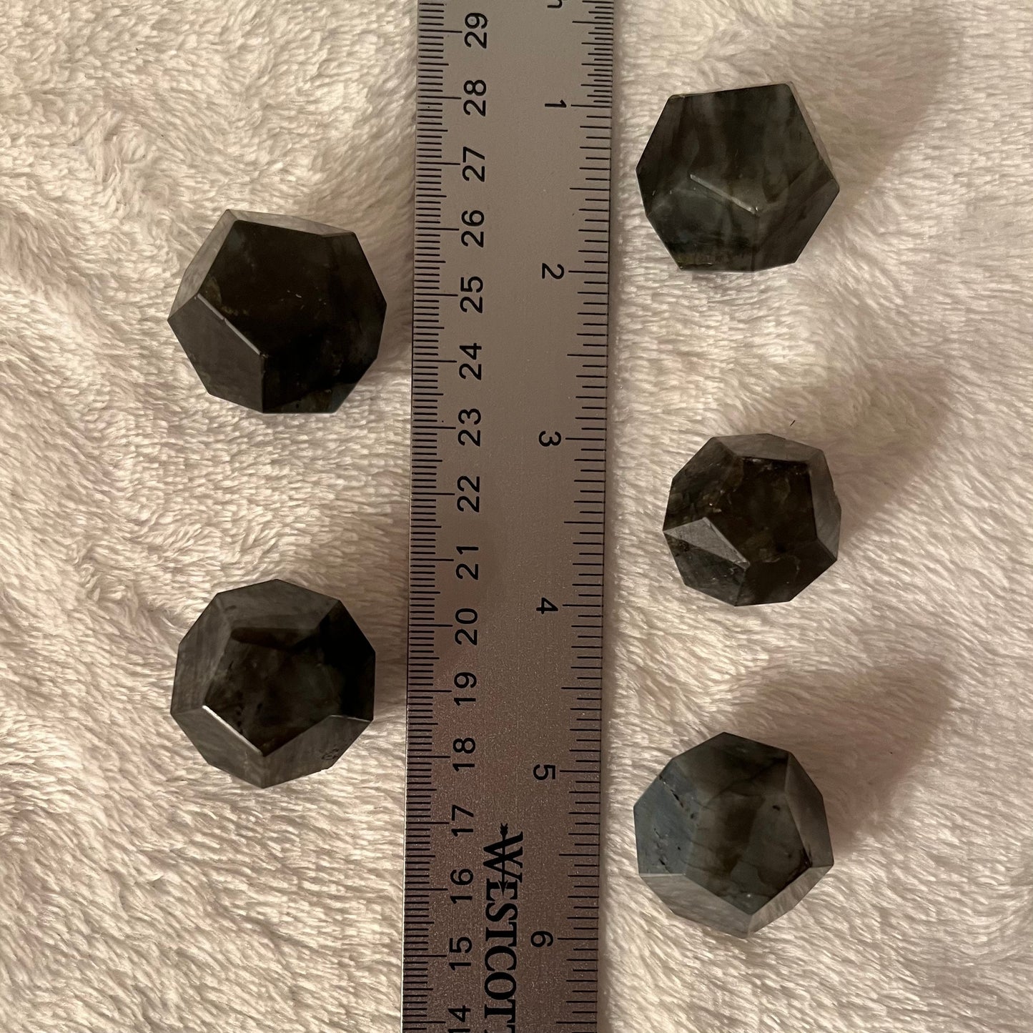 Labradorite Dodecahedron, Sacred Geometry (Approx. 23mm-25mm) 1667