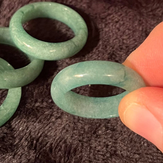 Green Quartz  Ring Size 9 RNG-0055