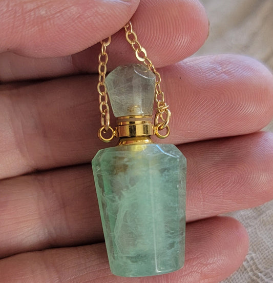 Green Fluorite Faceted Potion Bottle Necklace with Screw On Cap NCK-2640