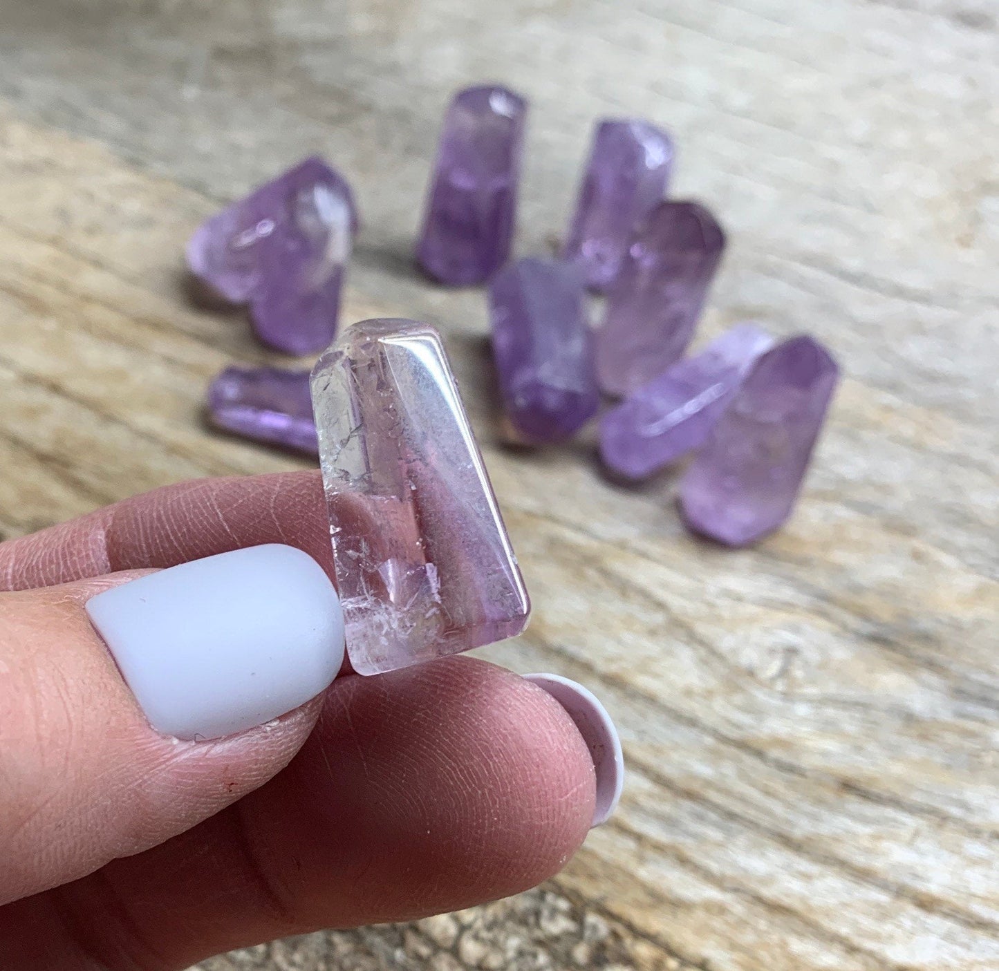 Amethyst Obelisk (Approx 1”) 0919