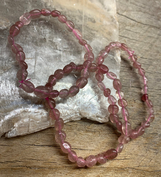 Strawberry Quartz Pebble Bracelet BRC-0168