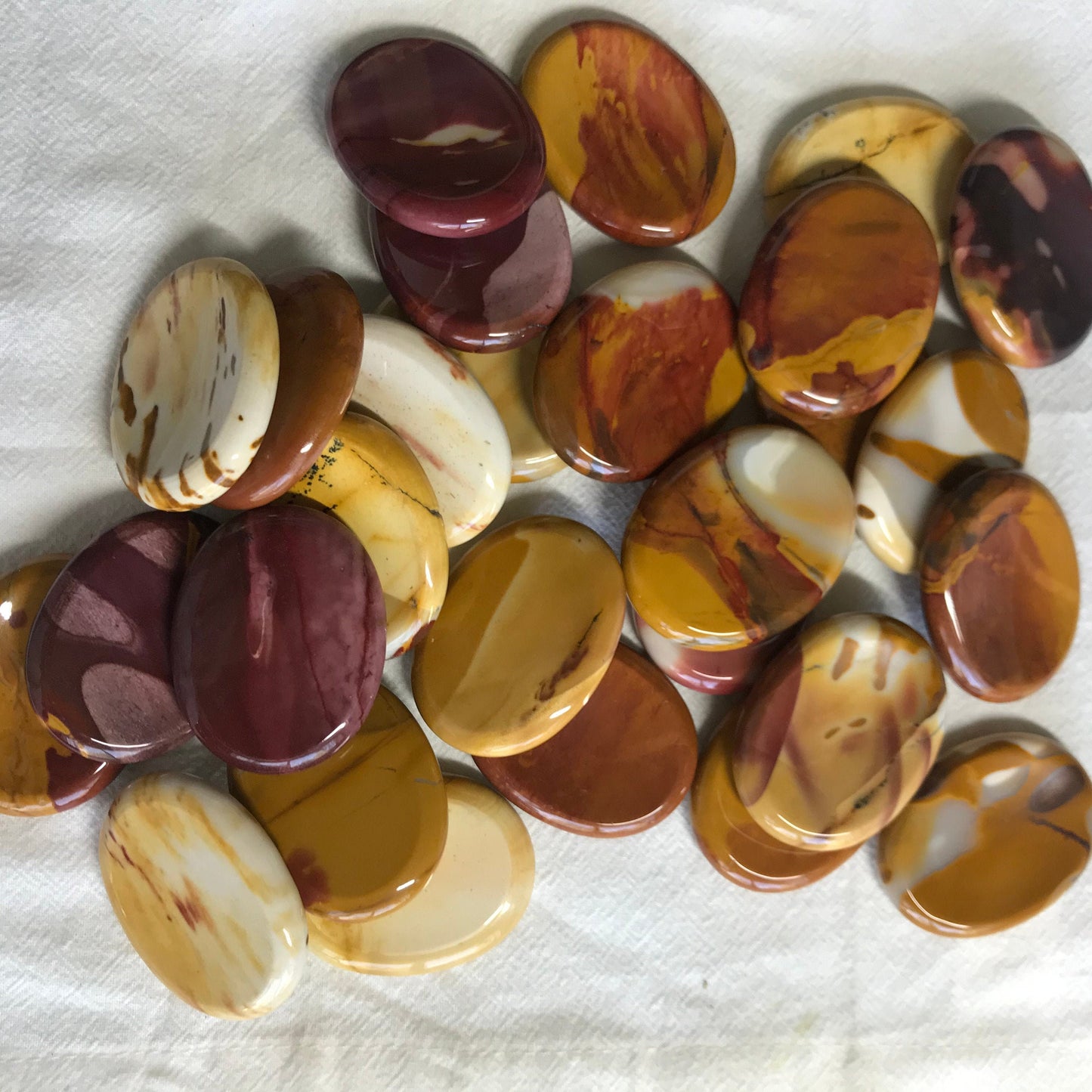 Mookaite Jasper Worry Stone (Approx 1 3/4" x 1 3/8")  Polished Stone Stabilizing and Healing, Wire Wrapping or Crystal Grid Supply BIN-0332