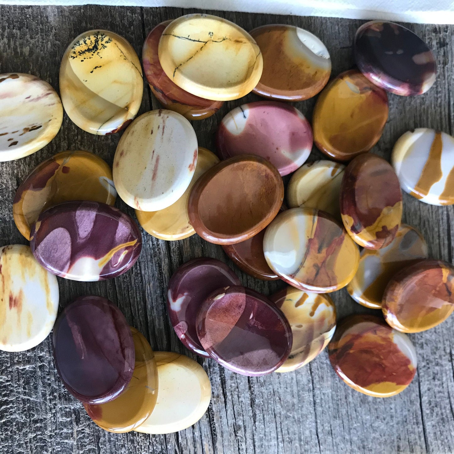 Mookaite Jasper Worry Stone (Approx 1 3/4" x 1 3/8")  Polished Stone Stabilizing and Healing, Wire Wrapping or Crystal Grid Supply BIN-0332