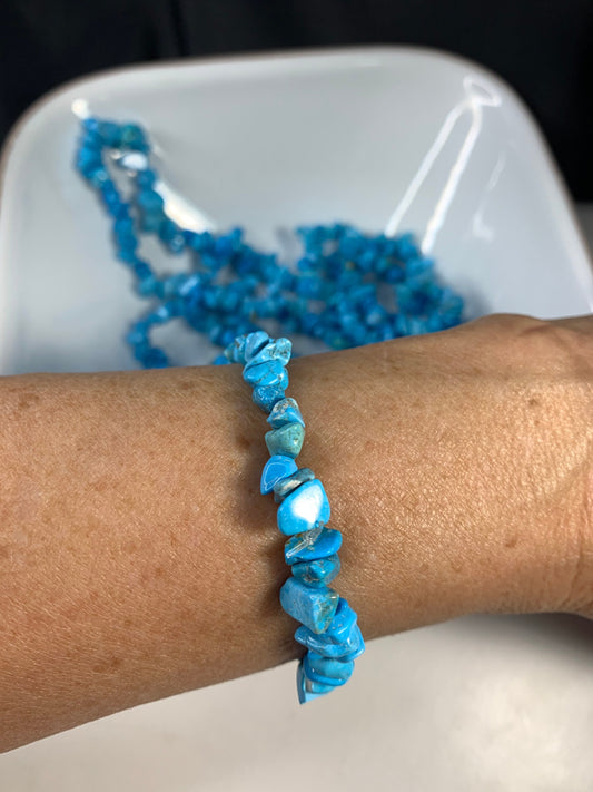 Blue Howlite Chip Bracelet BRC-0035
