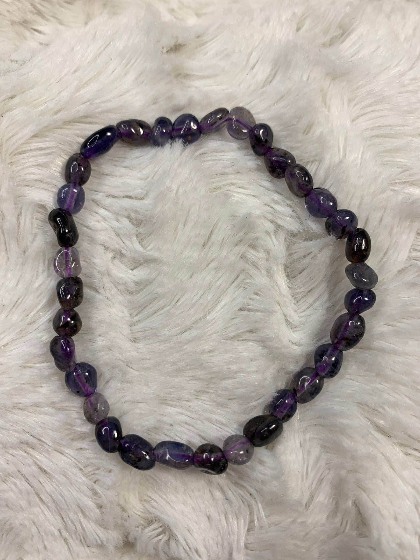 Iolite Pebble Bracelet. BRC-0036