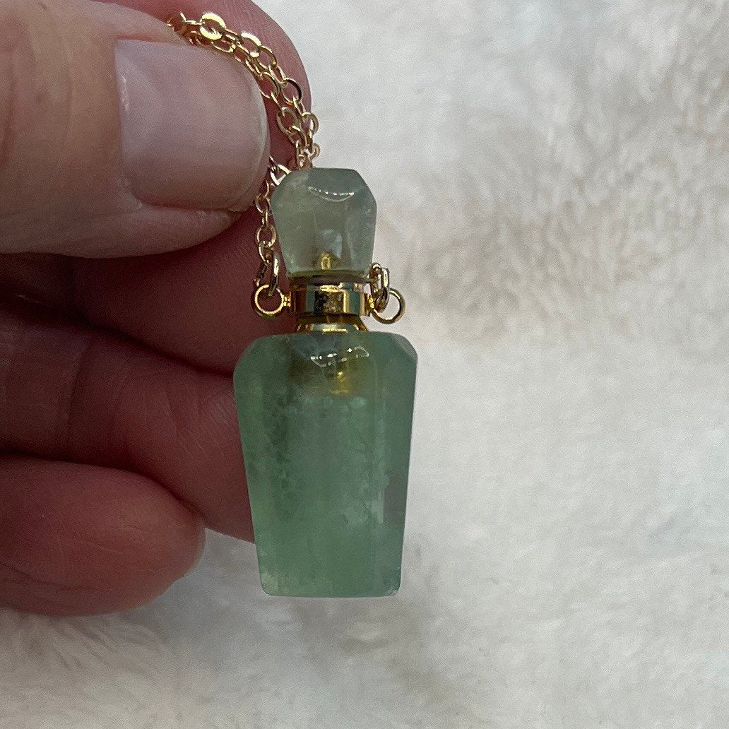 Green Aventurine Potion Bottle Necklace with Screw On Cap NCK-2640