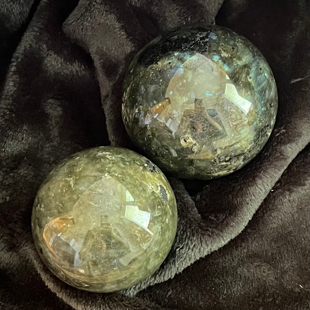 Labradorite Spheres, 1 Pound Lot (Approx. 66-75mm) WB-0015