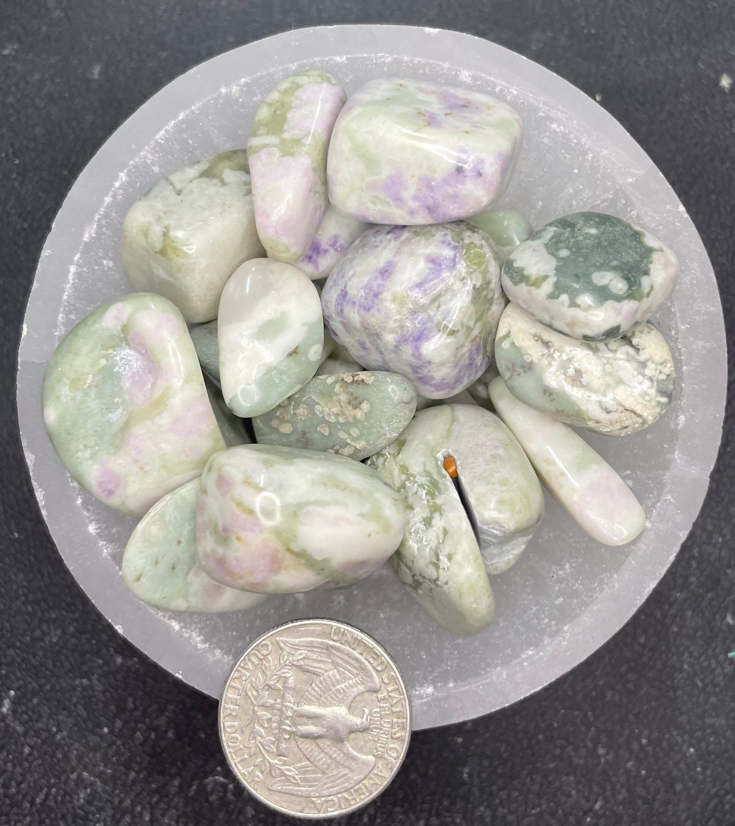 Peace Jade Tumbled Stone, 1 Pound Bag (Approx. 20-30 mm) WT-0101