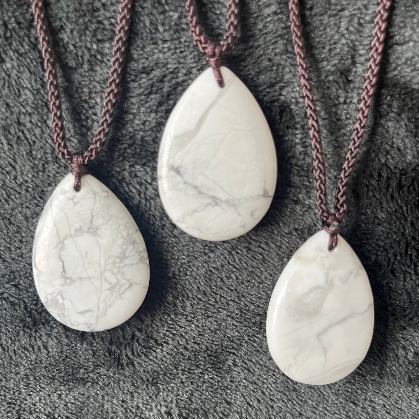 White Howlite Teardrop Necklace NCK-3007