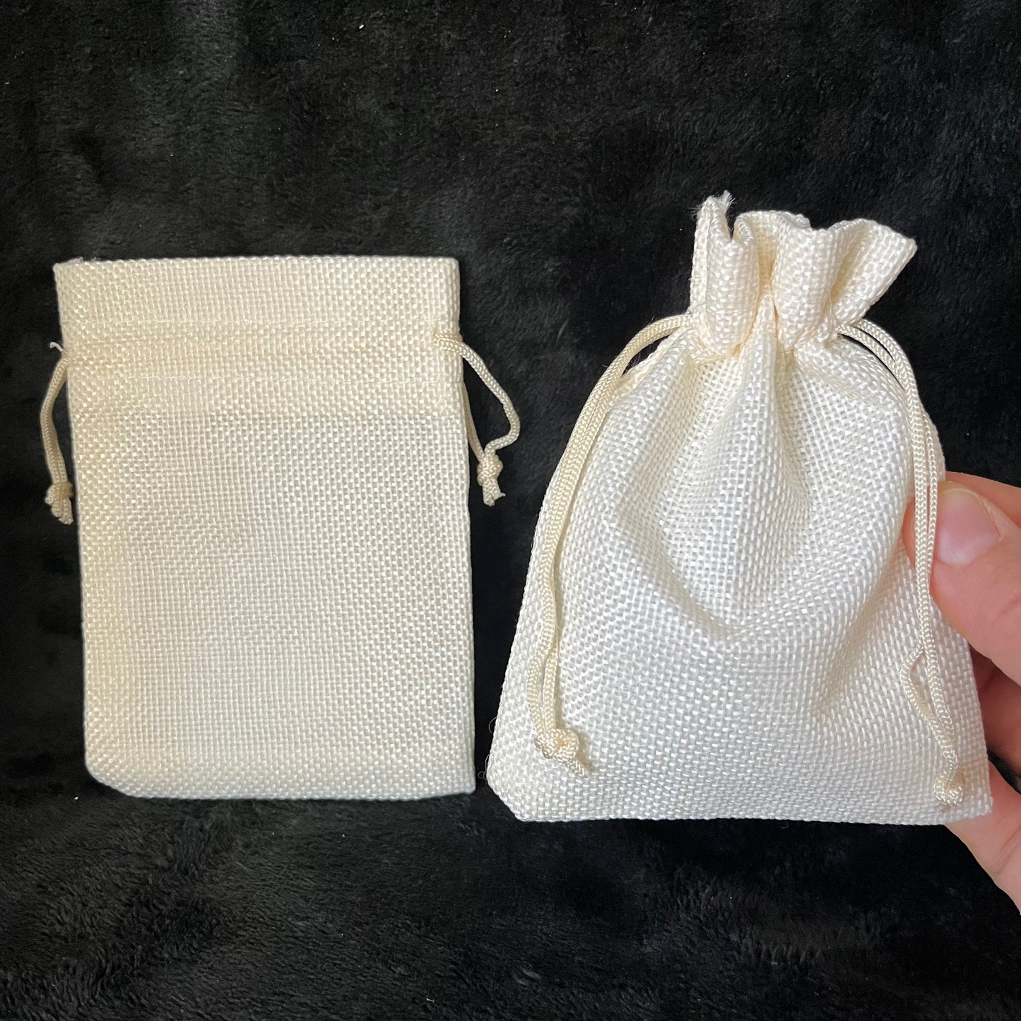 Creamy White Tweed Drawstring Bag (Approx. 4” x 6") BAG-0126