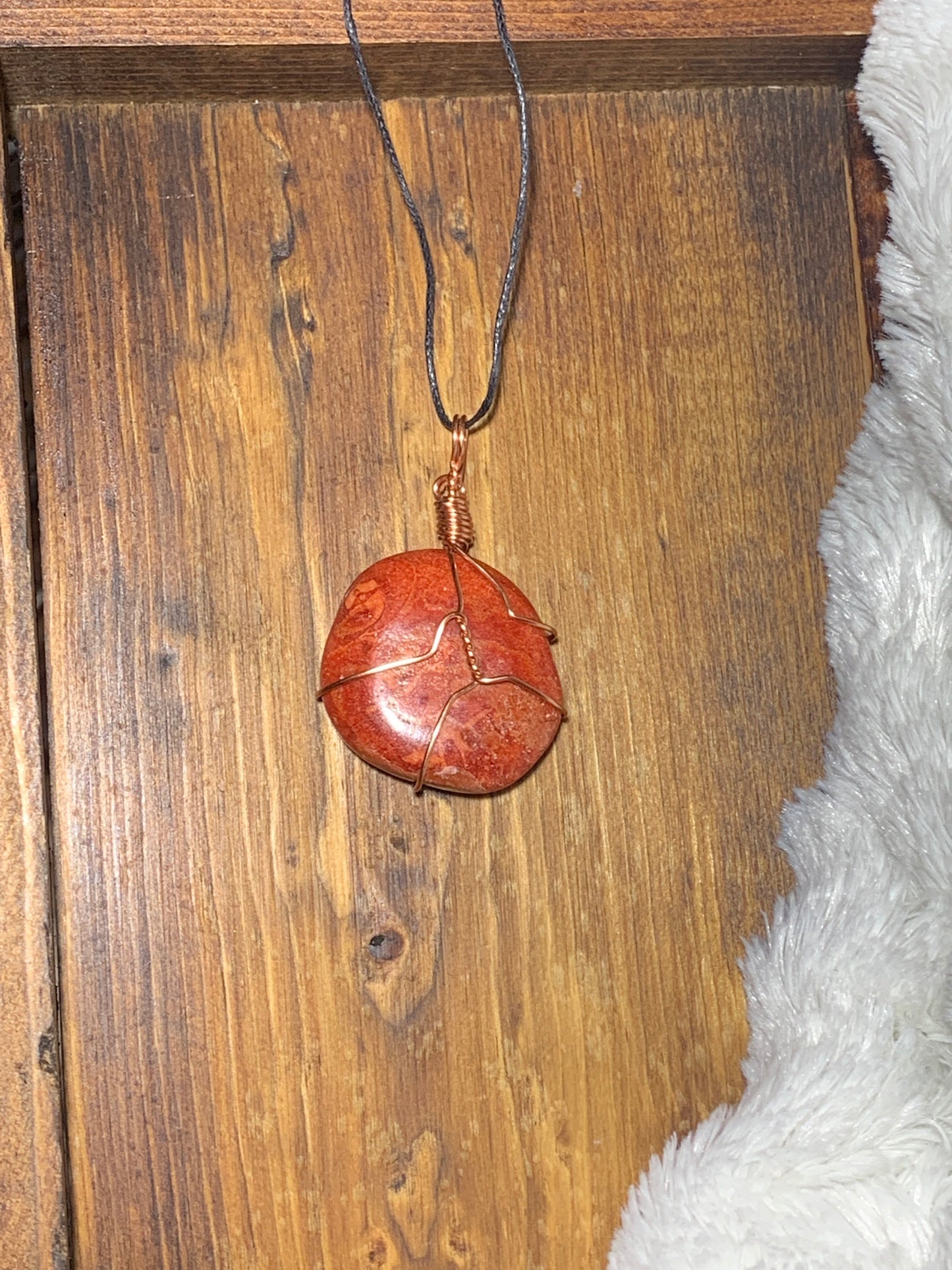 Red Coral Wire Wrapped Necklace      HOT-0028