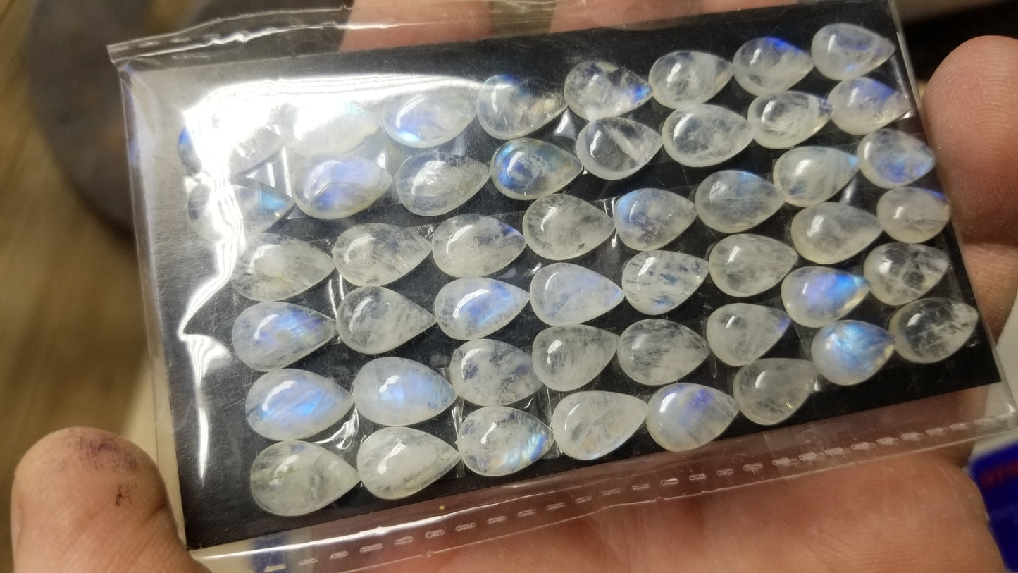 Rainbow Moonstone Cabochon You will receive one cabochon(Small, Approx. 12mm) BIN-0166-C