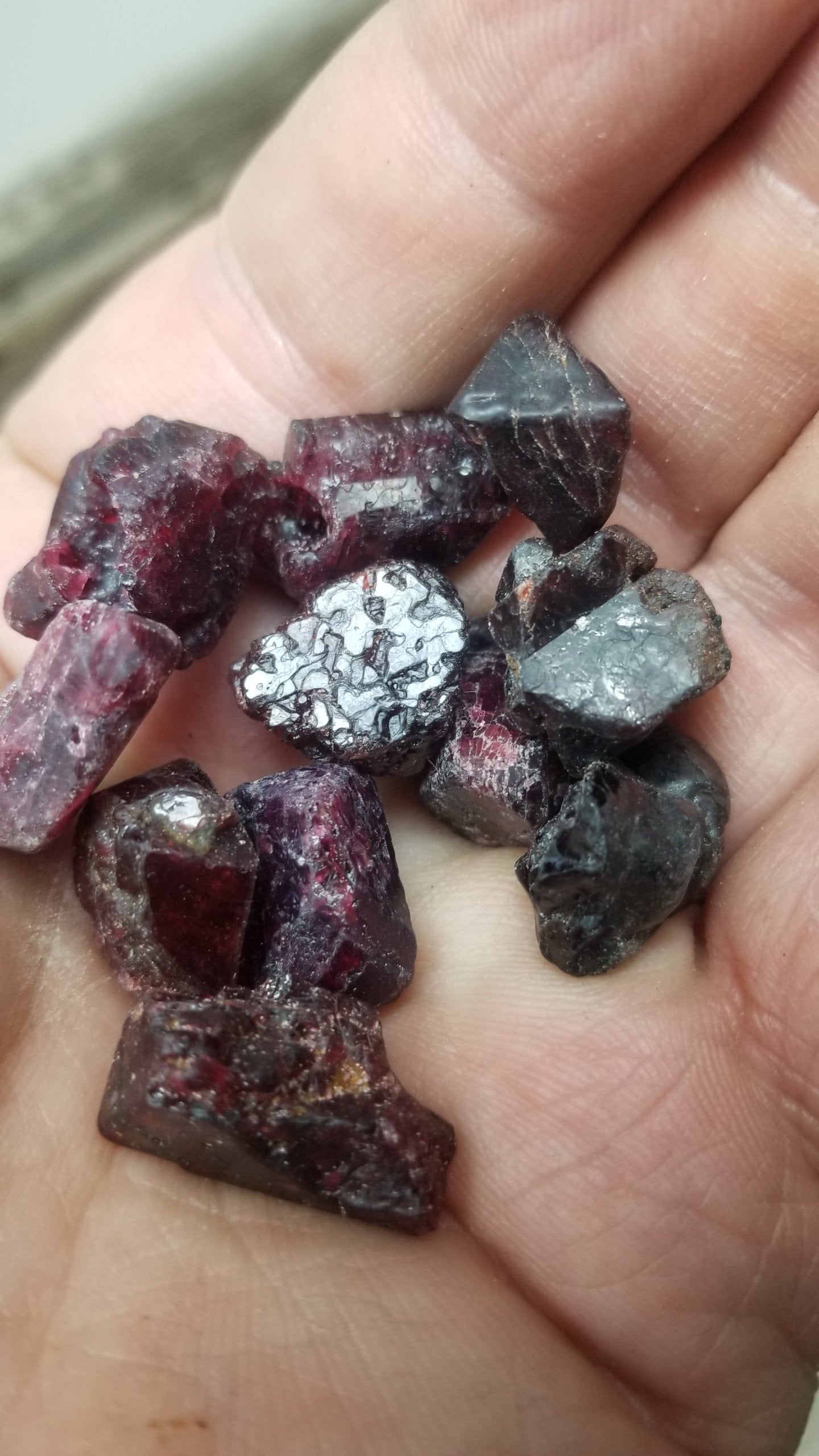 Spinel chunks and partial Crystal's XL Amplify Feelings Love, Generosity, Crystal Grid or Craft Supply 0354