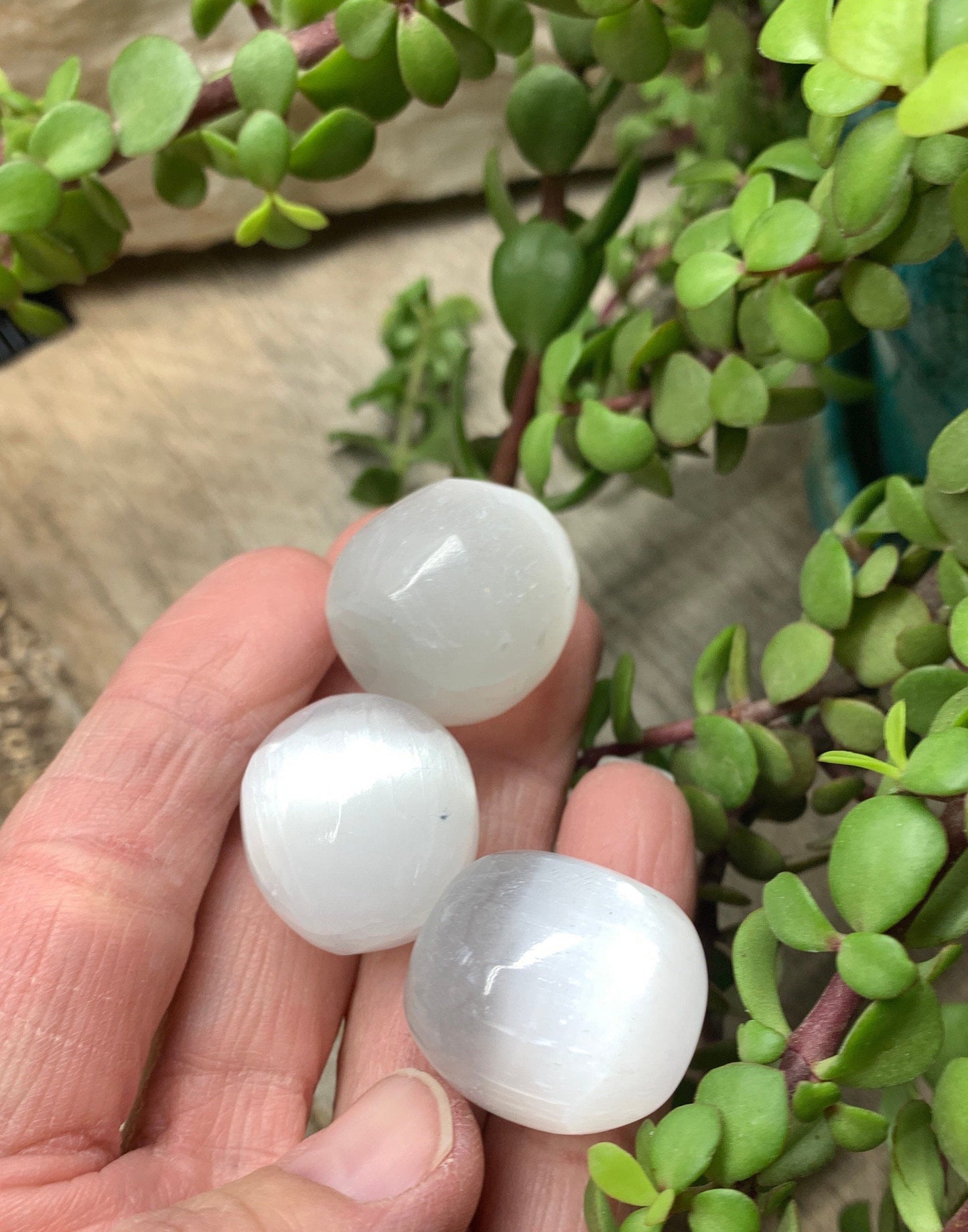 Tumble Selenite Stone 20-25 mm, Calm, Clarity, Beautiful G-0009