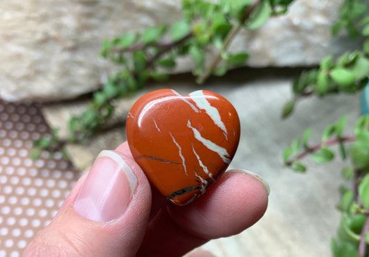 Red Jasper Heart 25mm 0563