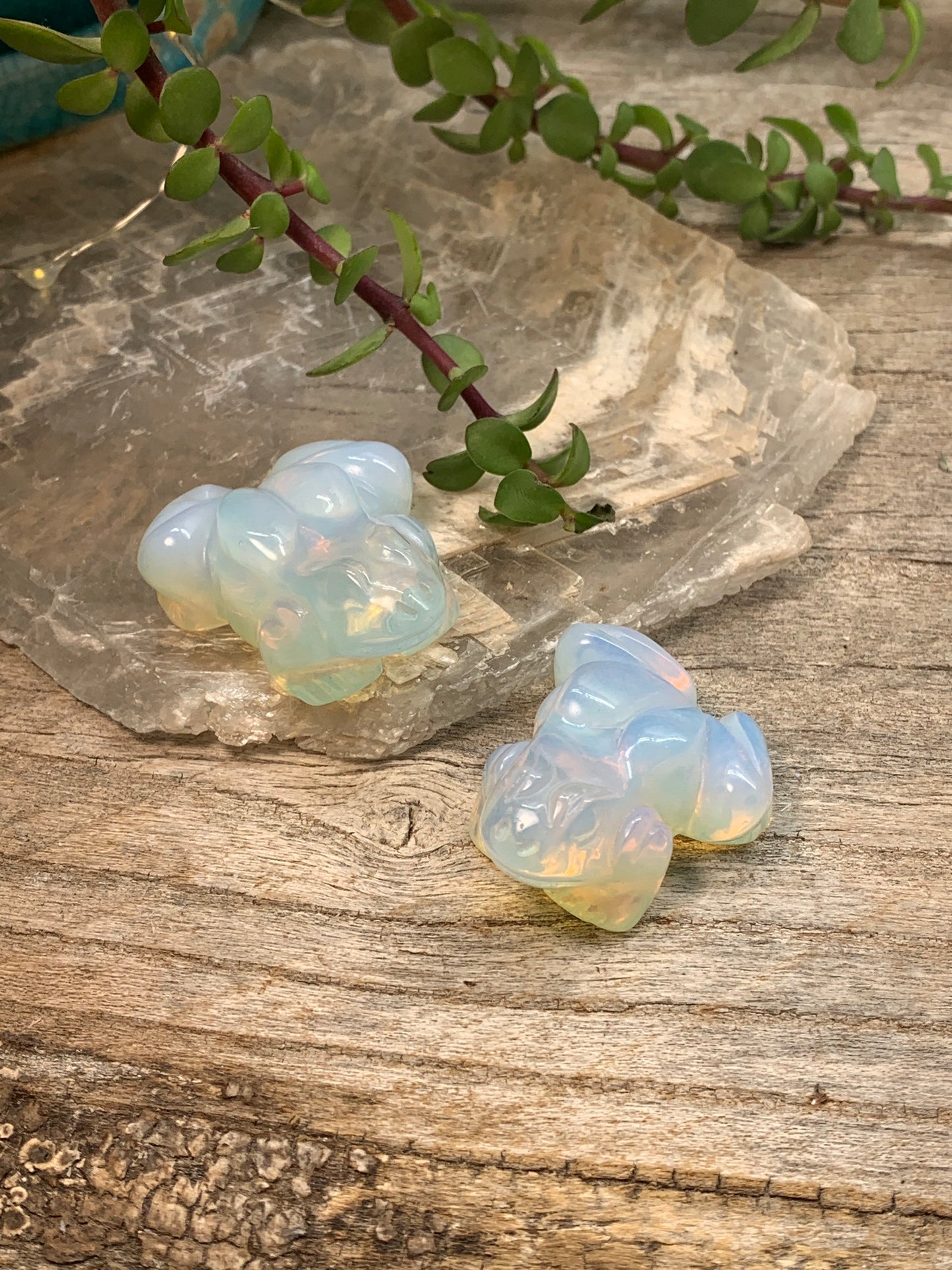 Opalite Carved Frog 0109