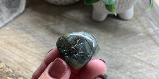 Labradorite Puffy Heart 30mm-35mm 0588