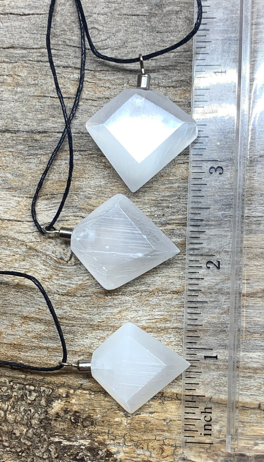 Selenite Gemstone Pendant Necklace 1083