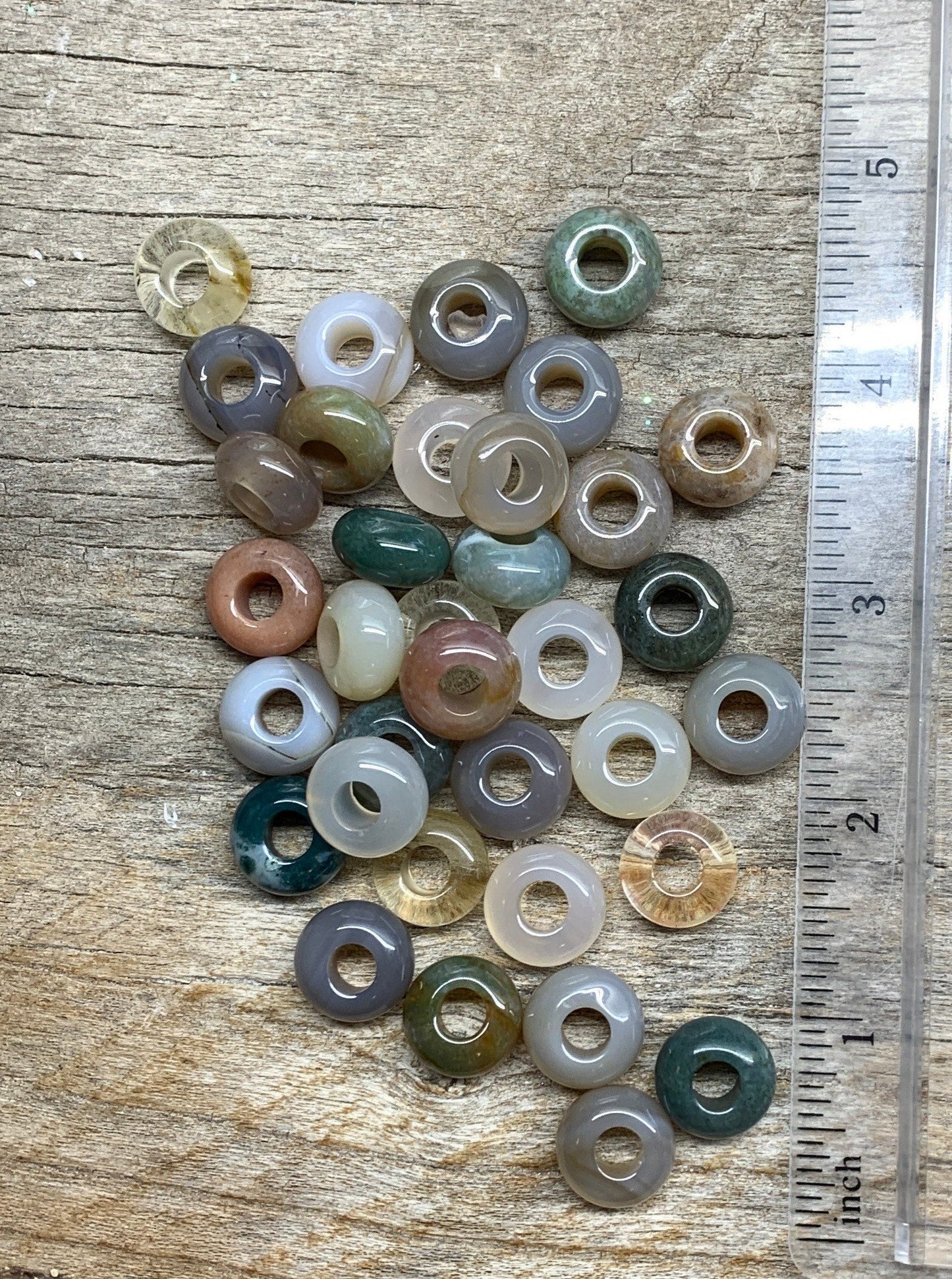 Assorted Agate Crystal Beads 14mm, 5mm hole. 0672