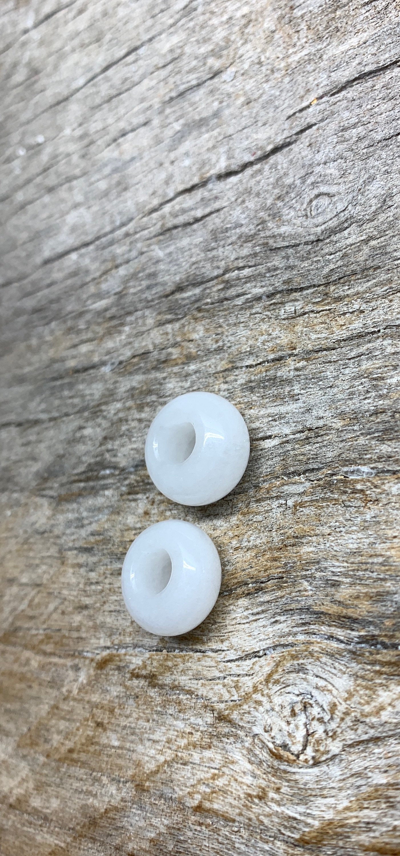 Snow Quartz Crystal Beads 14mm, 5mm hole. 0670-C