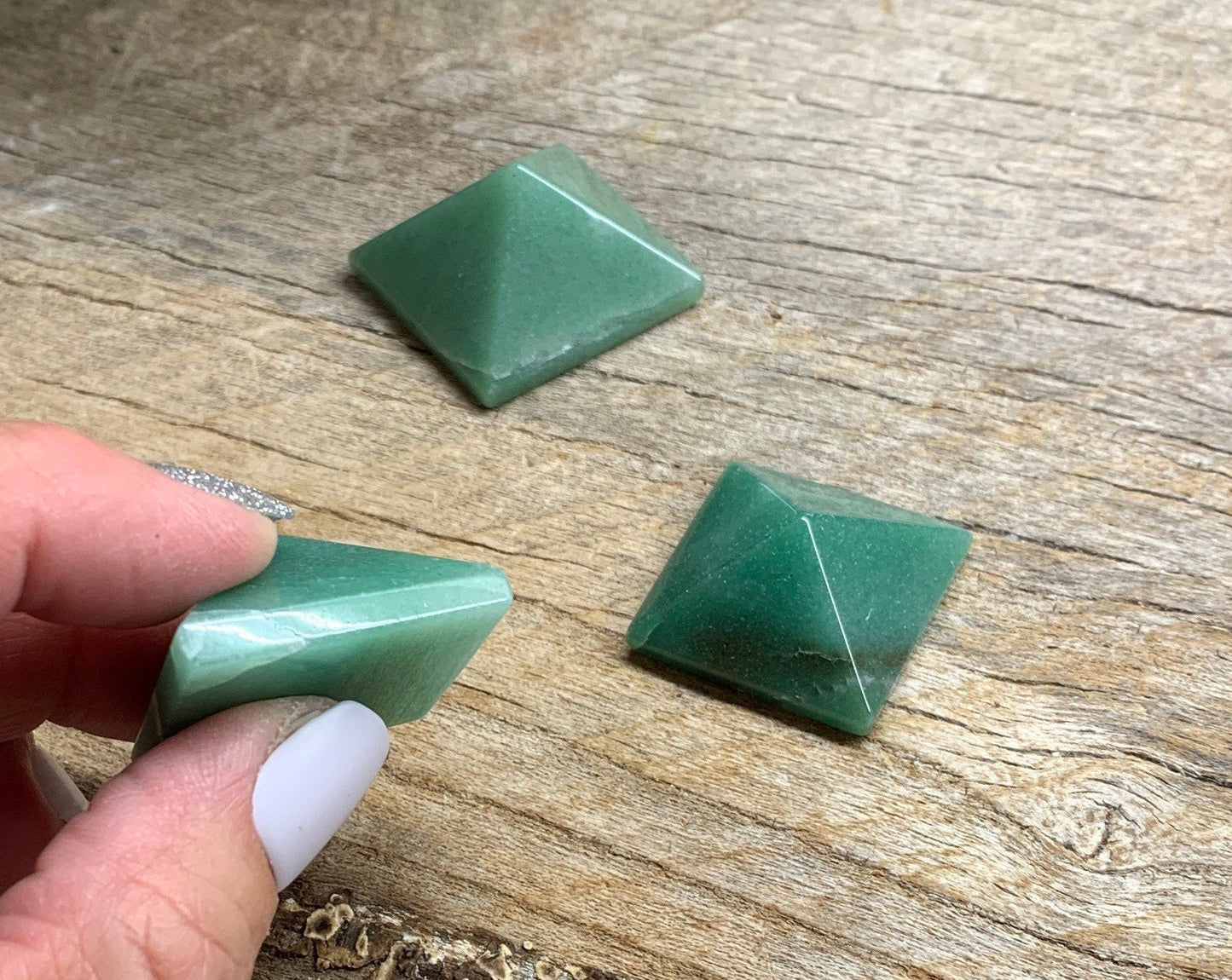 Green Aventurine Pyramid 0341 (1”- 1 3/4”)