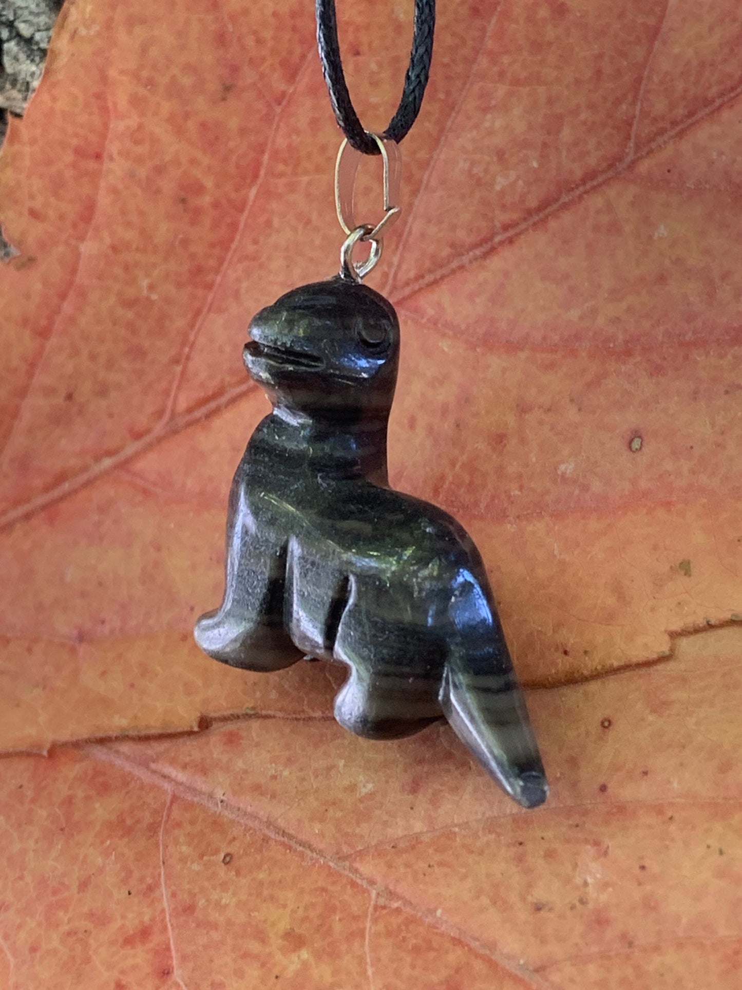 Black Jasper Dinosaur Necklace. NCK-1168